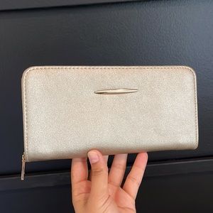 *not available* Gold wallet
